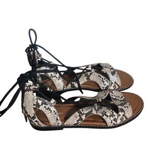 Crown Vintage snake print lace up leather gladiator sandals Sz 6.5